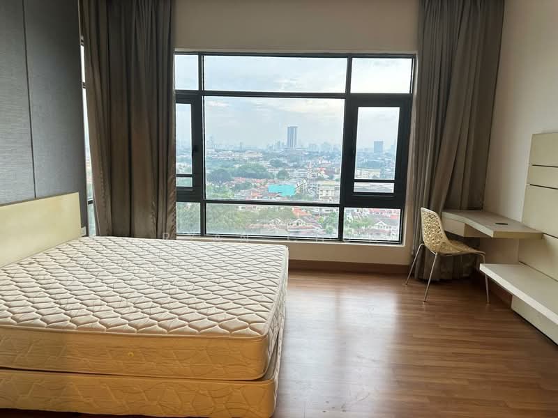 Servis Apartment untuk Dijual di Eve Suite / NZX Square - Ryan Chua - Bedroom - PropertyGuru.com.my