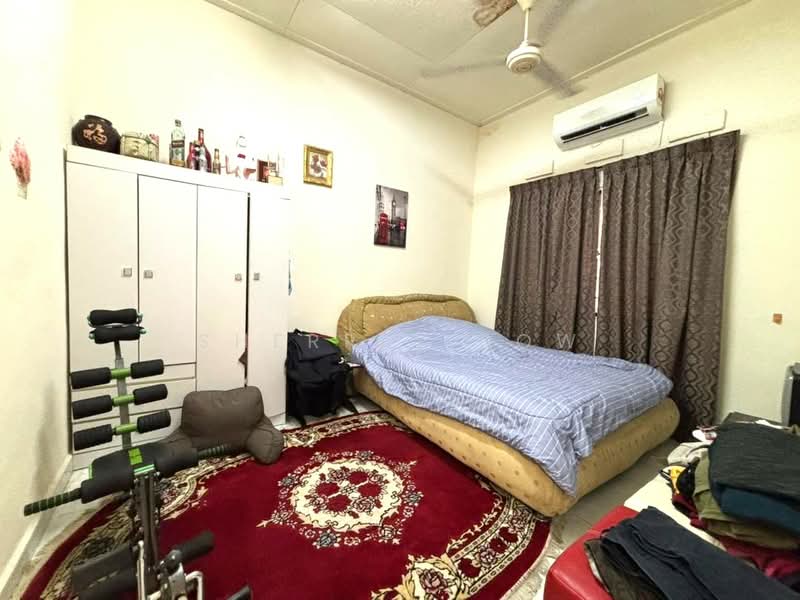Rumah Teres 1 Tingkat untuk Dijual di Taman Abad (Johor Bahru) - Sherrly Sow - Bedroom - PropertyGuru.com.my