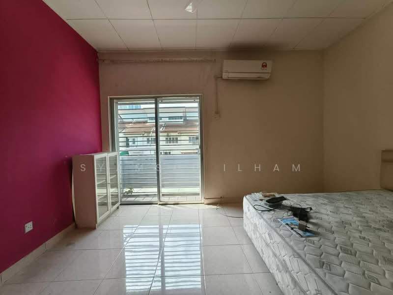 Townhouse for Sale in Kepong (Kuala Lumpur) - Syamsul Ilham - Bedroom - PropertyGuru.com.my