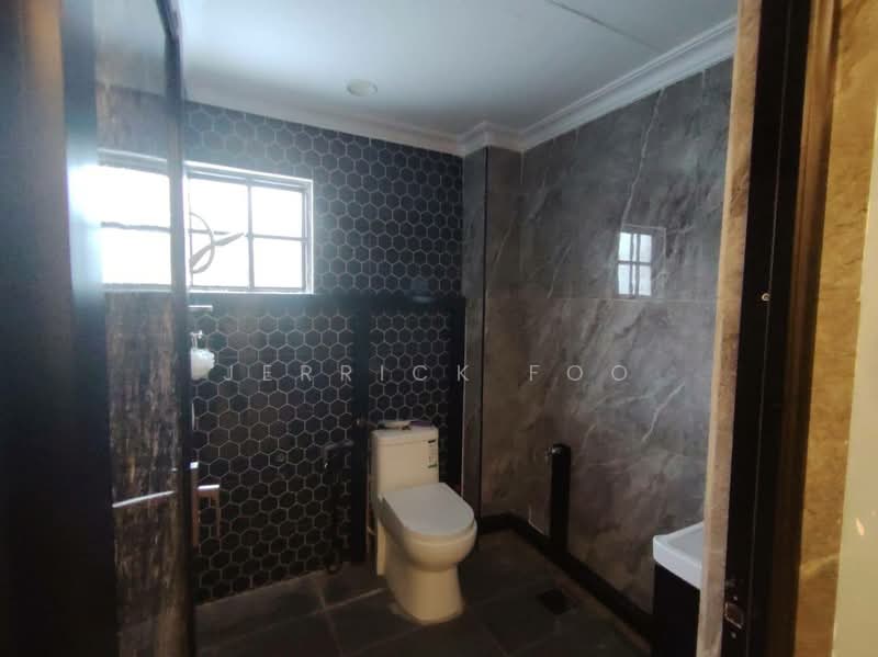 Rumah Teres 2 Tingkat untuk Dijual di Bukit Beruntung (Selangor) - Jerrick Foo - Bathroom - PropertyGuru.com.my