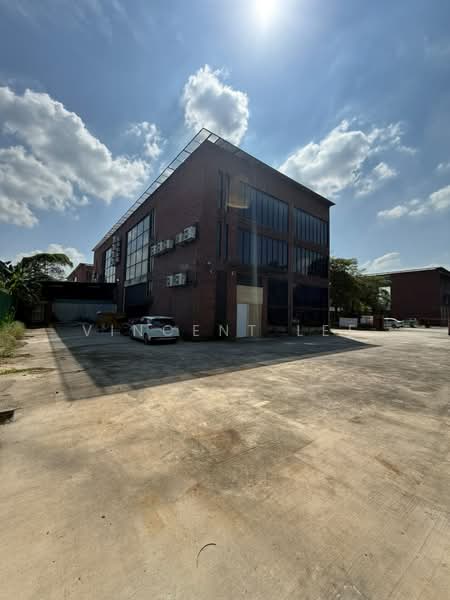 Kilang untuk Dijual di Seksyen U3 (Shah Alam) - Vincent Lee - Exterior - PropertyGuru.com.my