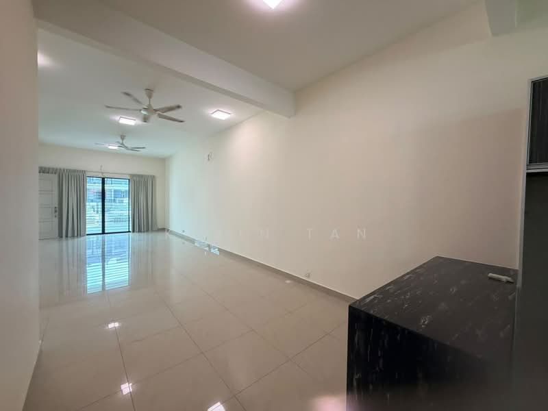 2-storey Terraced House for Rent in Lakeside Residences (Puchong) - Kevin Tan - Living Room - PropertyGuru.com.my