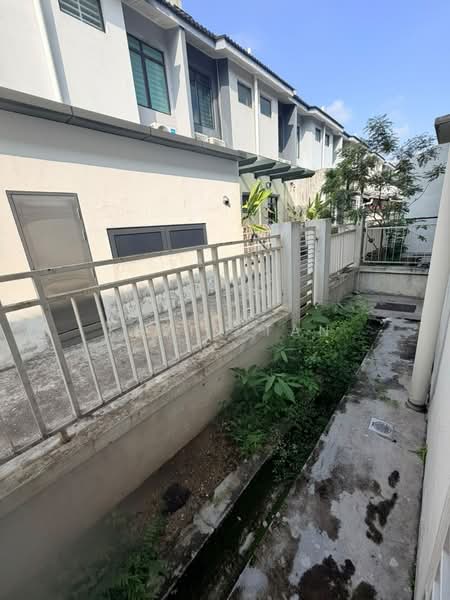 2-storey Terraced House for Rent in Lakeside Residences (Puchong) - Kevin Tan - Exterior - PropertyGuru.com.my