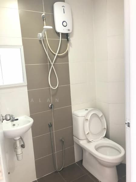 Servis Apartment untuk Disewa di M3 Residency - Alan Hong - Bathroom - PropertyGuru.com.my