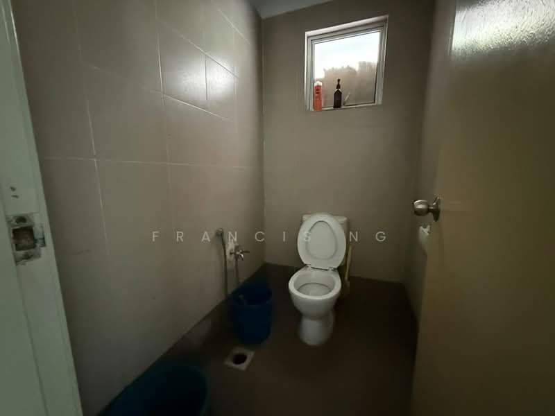 Kedai untuk Disewa di Jalan Klang Lama (Old Klang Road) (Kuala Lumpur) - Francis Ng - Bathroom - PropertyGuru.com.my
