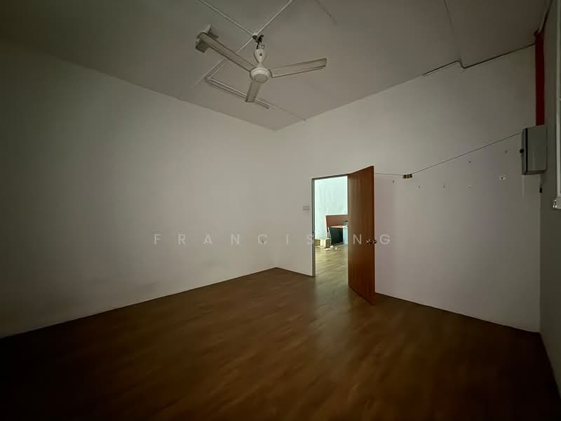 Kedai untuk Disewa di Jalan Klang Lama (Old Klang Road) (Kuala Lumpur) - Francis Ng - Interior - PropertyGuru.com.my