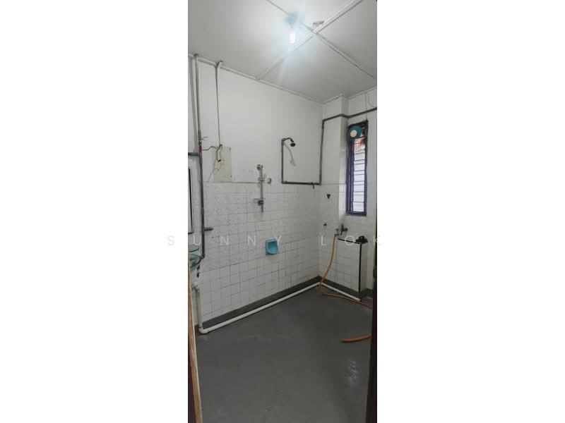 2-storey Terraced House for Sale in Taman Desa Damai (Bukit Mertajam) - Sunny Lok - Bathroom - PropertyGuru.com.my
