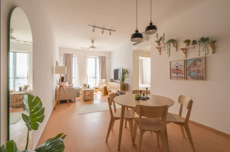 Servis Apartment untuk Dijual di RYAN & MIHO - Chia Cs - Living Room - PropertyGuru.com.my