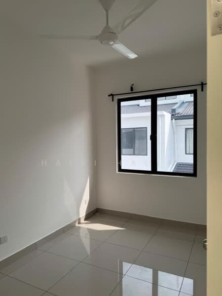 2-storey Terraced House for Sale in Telok Panglima Garang (Selangor) - Hairi Halim - PropertyGuru.com.my