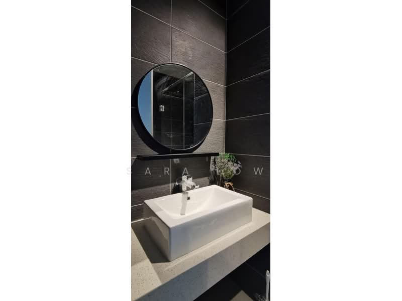 Servis Apartment untuk Disewa di Le Pavillion - Sara Low - Bathroom - PropertyGuru.com.my