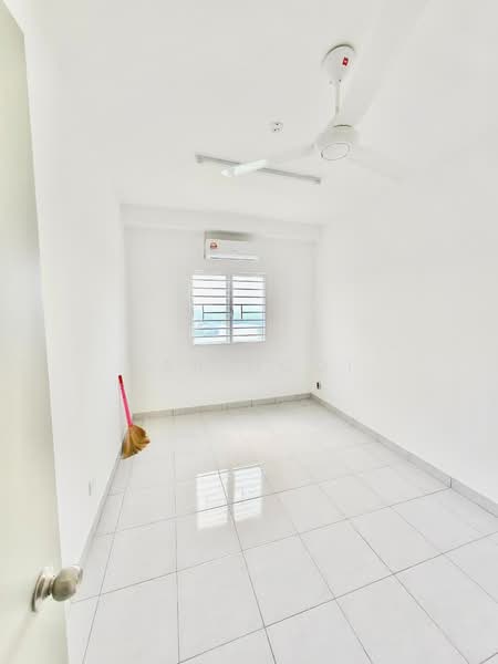 Apartment for Rent at Idaman Melur @ Cybersouth - Kar Hooi - Interior - PropertyGuru.com.my