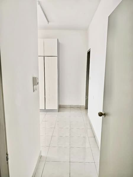 Apartment for Rent at Idaman Melur @ Cybersouth - Kar Hooi - Corridor - PropertyGuru.com.my