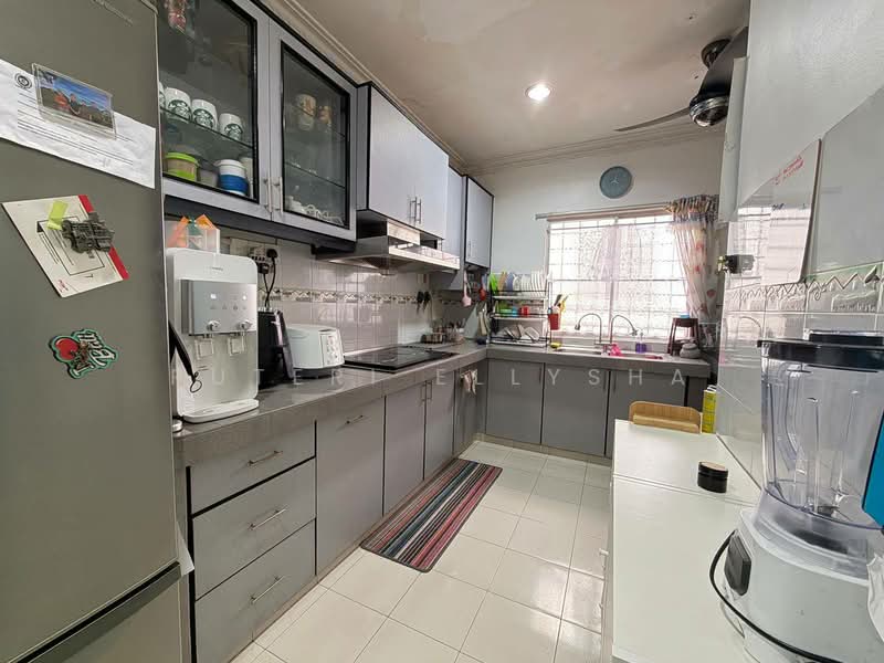 2-storey Terraced House for Sale in Taman Rakan Cheras (Cheras) - Puteri Ellysha - Kitchen - PropertyGuru.com.my