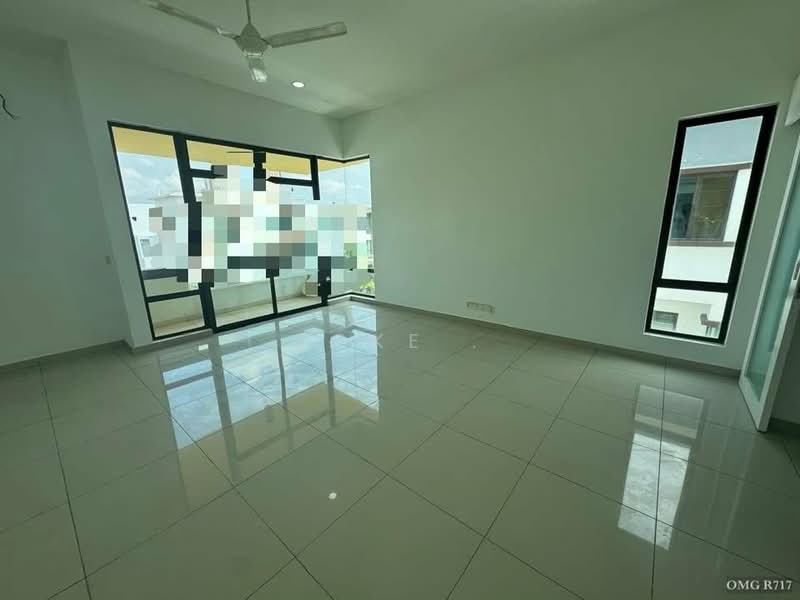Rumah Berkembar untuk Dijual di Setia Utama (Setia Alam) - Loke . - Living Room - PropertyGuru.com.my