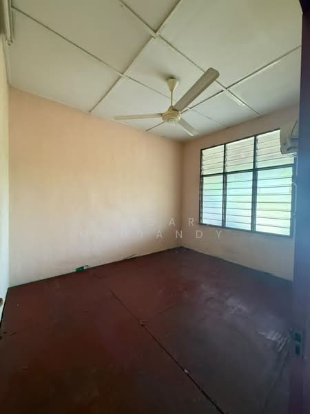 Rumah Teres 1 Tingkat untuk Dijual di Karangan (Kedah) - Sanggaran Muniandy - Bedroom - PropertyGuru.com.my