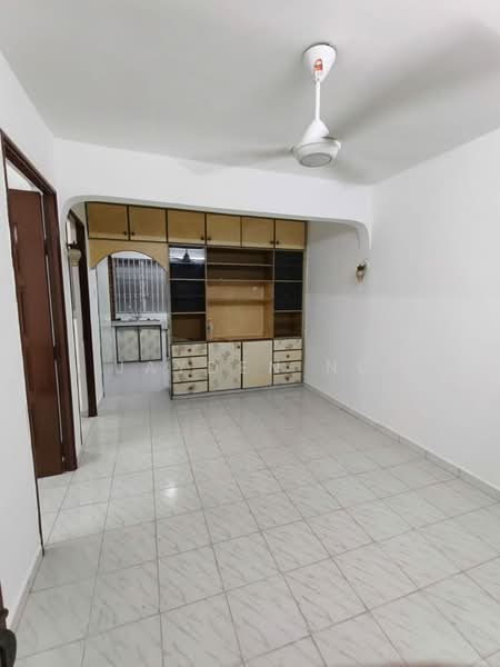 Flat for Sale at Flat Taman Ungku Tun Aminah - Jayden Ng - Living Room - PropertyGuru.com.my