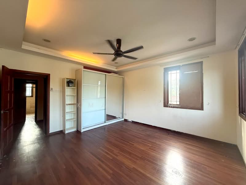 Bungalow for Sale in Seksyen 11 (Shah Alam) - Akmal Adam - Bedroom - PropertyGuru.com.my
