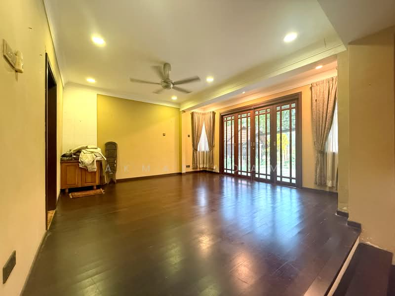 Bungalow for Sale in Seksyen 11 (Shah Alam) - Akmal Adam - Living Room - PropertyGuru.com.my