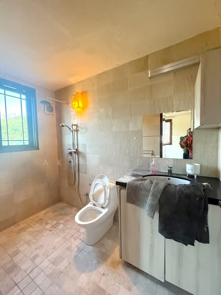 Bungalow for Sale in Seksyen 11 (Shah Alam) - Akmal Adam - Bathroom - PropertyGuru.com.my