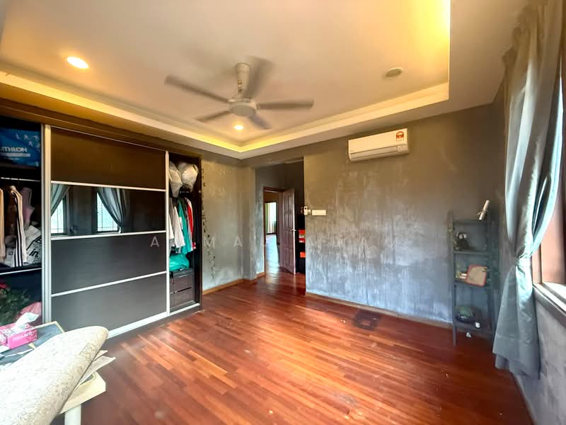 Bungalow for Sale in Seksyen 11 (Shah Alam) - Akmal Adam - Bedroom - PropertyGuru.com.my