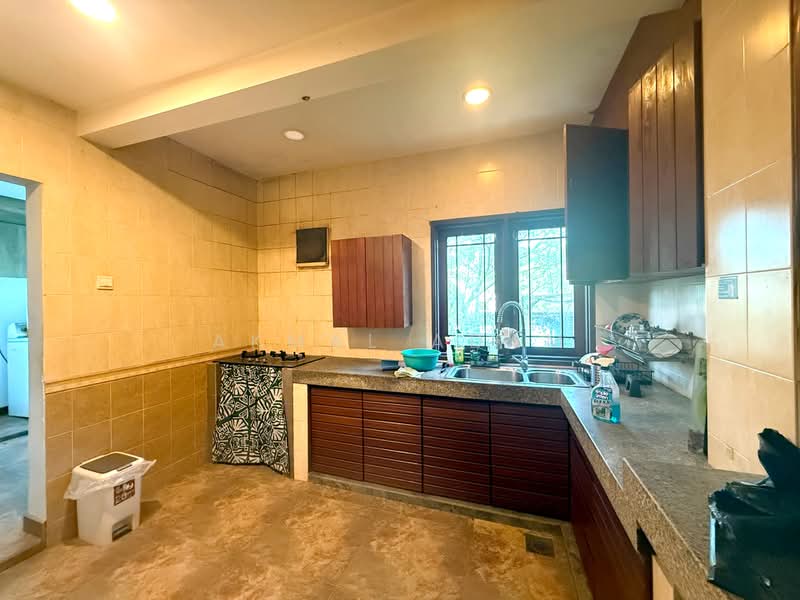 Bungalow for Sale in Seksyen 11 (Shah Alam) - Akmal Adam - Kitchen - PropertyGuru.com.my