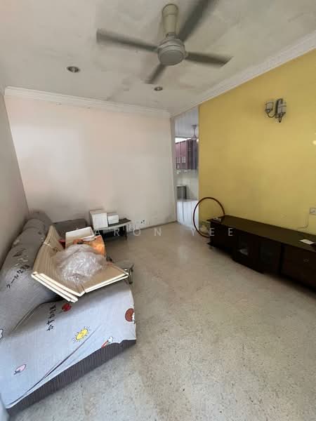 Rumah Teres 1 Tingkat untuk Dijual di SS2 (Petaling Jaya) - Aaron Yee - Living Room - PropertyGuru.com.my