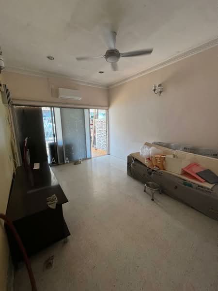 Rumah Teres 1 Tingkat untuk Dijual di SS2 (Petaling Jaya) - Aaron Yee - Living Room - PropertyGuru.com.my