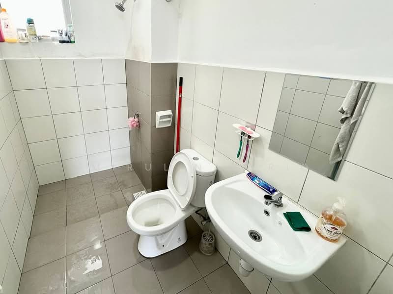 Apartment for Sale at Duta Perintis - Amirul Nasyriq - Bathroom - PropertyGuru.com.my