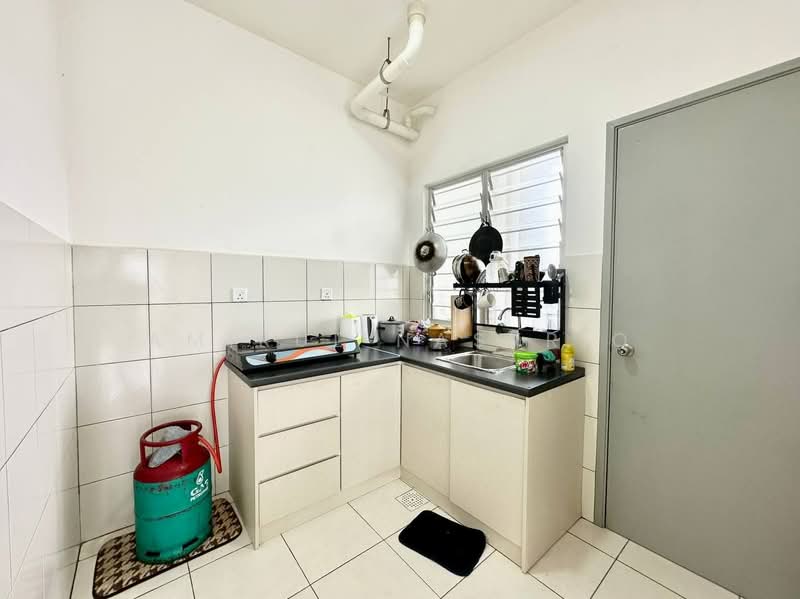 Apartment for Sale at Duta Perintis - Amirul Nasyriq - Kitchen - PropertyGuru.com.my