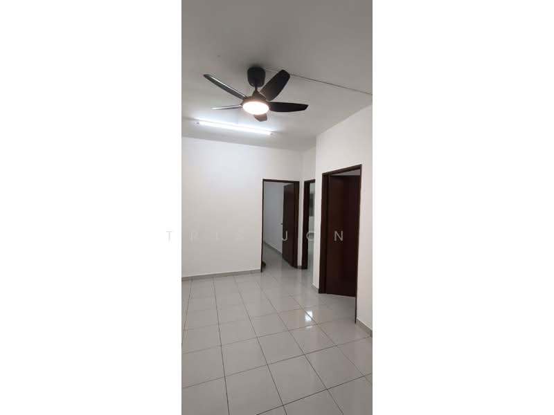 Townhouse for Rent in Taman Amansiara (Rawang) - Tris Jong - Interior - PropertyGuru.com.my