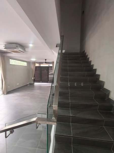 Rumah Teres 3 Tingkat untuk Dijual di Kulai (Johor) - Sausa Lee - Entrance - PropertyGuru.com.my