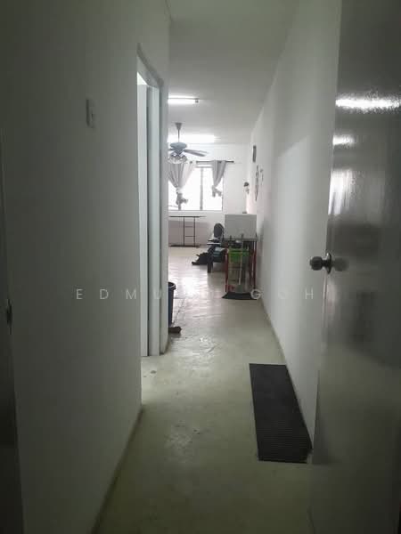 Pangsapuri untuk Disewa di Taman Medan Jaya Apartment - Edmund Goh - Corridor - PropertyGuru.com.my