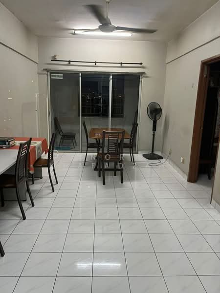 Servis Apartment untuk Disewa di Brunsfield Riverview - Nor Khafadzah - Living Room - PropertyGuru.com.my