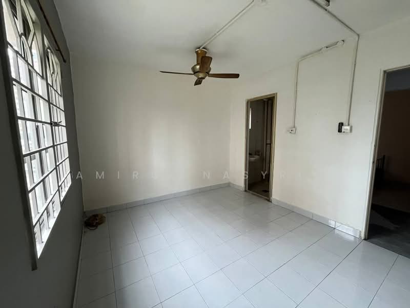 Condominium for Sale at Genting Court Condominium - Amirul Nasyriq - Interior - PropertyGuru.com.my