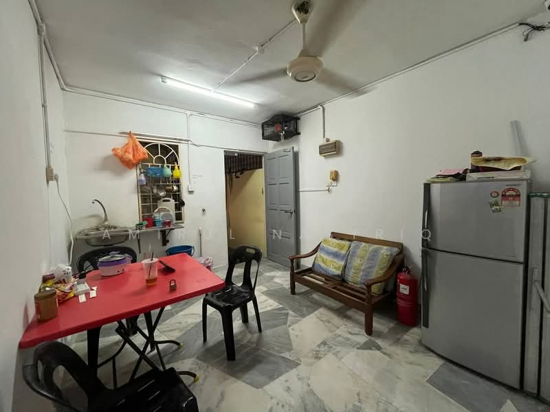 Condominium for Sale at Genting Court Condominium - Amirul Nasyriq - Kitchen - PropertyGuru.com.my