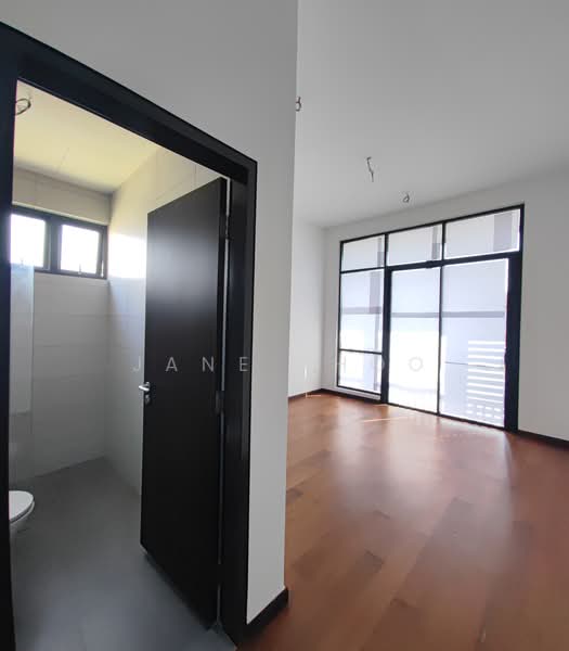 Rumah Berkembar untuk Dijual di Bandar Kinrara Seksyen 8 (Bandar Kinrara) - Jane Shoo - PropertyGuru.com.my