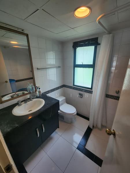 Condominium for Sale at Villa Bukit Tunku - Hon Ian - Bathroom - PropertyGuru.com.my