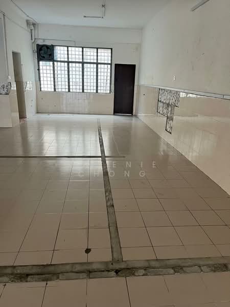 Kedai untuk Disewa di Taman Puncak Jalil (Seri Kembangan) - Kweenie Chong - Interior - PropertyGuru.com.my