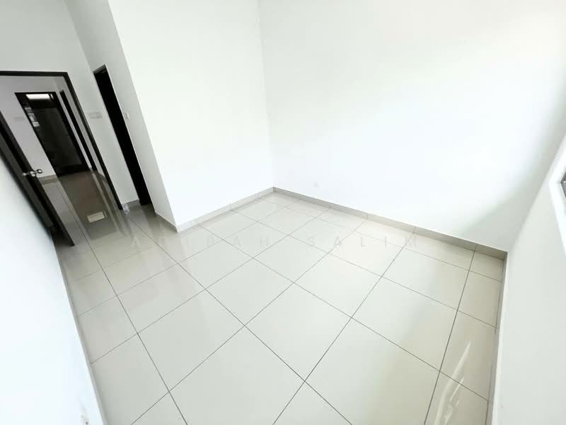Kondominium untuk Dijual di Residensi Zamrud - Adibah Salim - Corridor - PropertyGuru.com.my