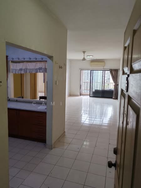 Condominium for Sale at Sri Putramas - Camie Hoo - Kitchen - PropertyGuru.com.my