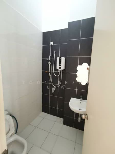 Rumah Teres 2 Tingkat untuk Dijual di Eco Majestic (Semenyih) - Soon Sheng Law - Bathroom - PropertyGuru.com.my