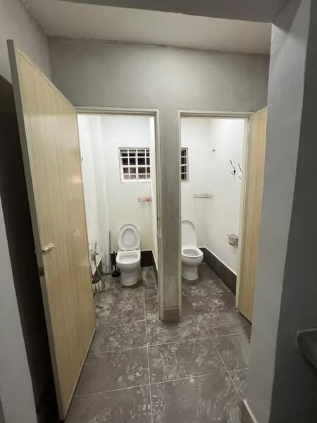 Kedai untuk Disewa di SS2 (Petaling Jaya) - Aaron Yee - Bathroom - PropertyGuru.com.my