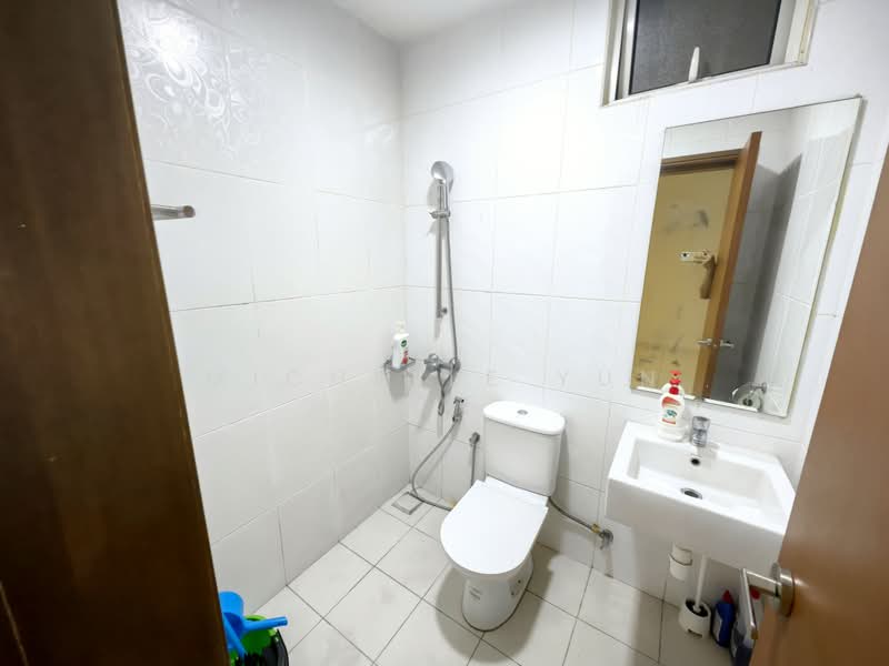Kondominium untuk Disewa di Sri Putramas III / Royal Regent - Michelle Yun - Bathroom - PropertyGuru.com.my