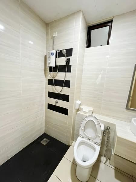 Service Residence for Sale at D'Summit Residences - Eric Foo - Bathroom - PropertyGuru.com.my