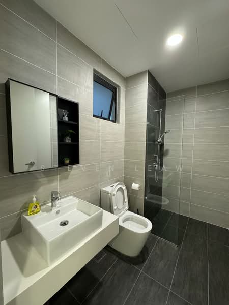 Servis Apartment untuk Dijual di Trion @ KL - Steven Leaw - Master bathroom - PropertyGuru.com.my