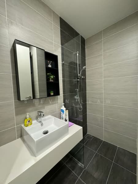 Servis Apartment untuk Dijual di Trion @ KL - Steven Leaw - 2nd Bathroom - PropertyGuru.com.my