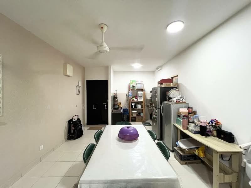 Apartment for Sale at De Bayu - Amirul Nasyriq - Dining Room - PropertyGuru.com.my