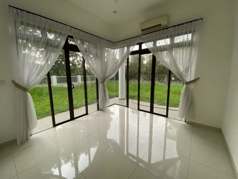 Bungalow for Sale in Iskandar Puteri (Nusajaya) (Johor) - Liew Lih Yi - Living Room - PropertyGuru.com.my