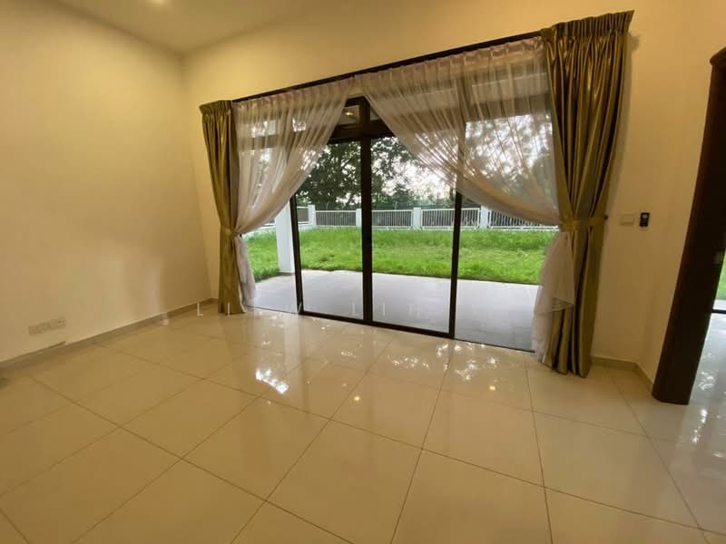 Bungalow for Sale in Iskandar Puteri (Nusajaya) (Johor) - Liew Lih Yi - Living Room - PropertyGuru.com.my