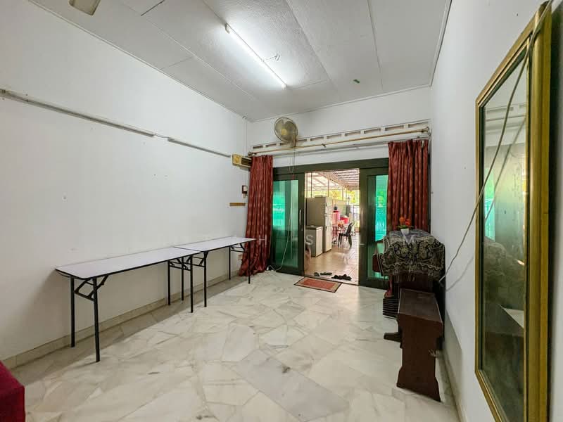Rumah Teres 1 Tingkat untuk Dijual di Au 3 (Ulu Kelang) - Adibah Salim - Living Room - PropertyGuru.com.my